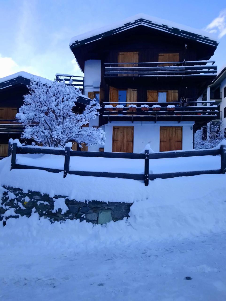 Ferienwohnung Cervinia-Valt Sport & Relax House Valtournenche Exterior foto